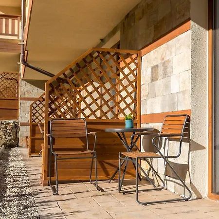 Divine Mountain - Parking -