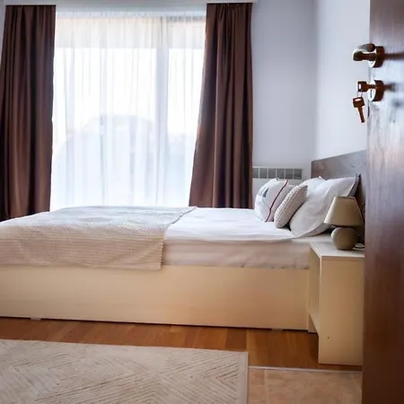 Divine Mountain - Parking - Апартамент